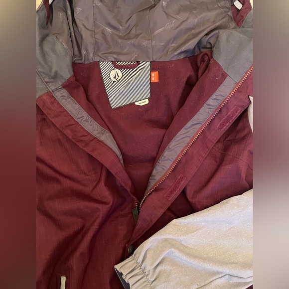 Ladies Volcom Ski/Snowboarding Jacket Shell - Picture 4 of 7